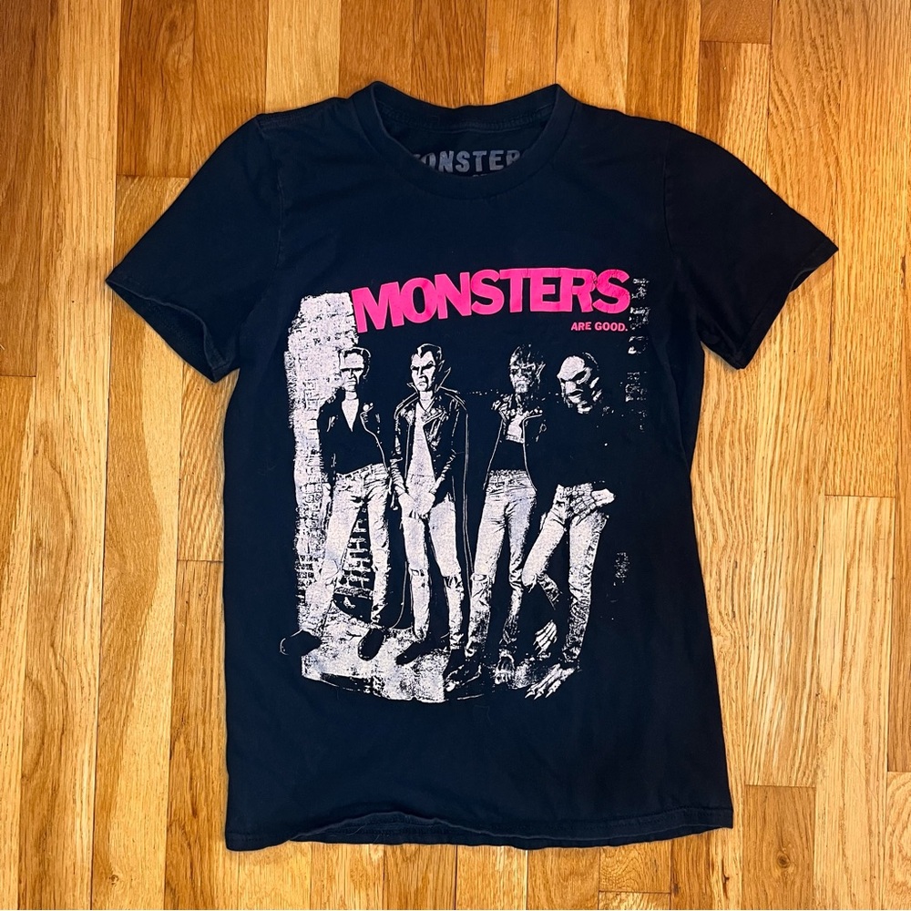 MONSE Black and Pink Graphic Short Sleeve Tee